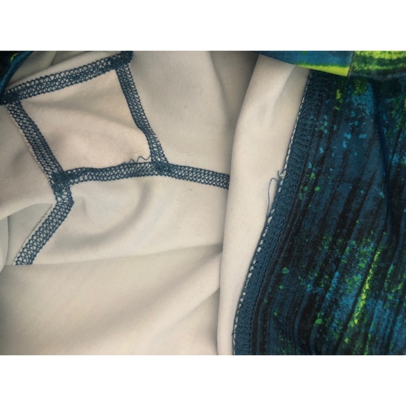 Old Navy Active Cropped Leggings - Picture 8 of 8